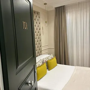 Nouvelle Maison Rome Luxury Palace , Rome Italy